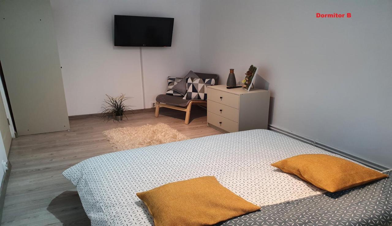 Mia Central Apart, 3 Rooms, 2 Baths, Afi Mall บราชอฟ ภายนอก รูปภาพ