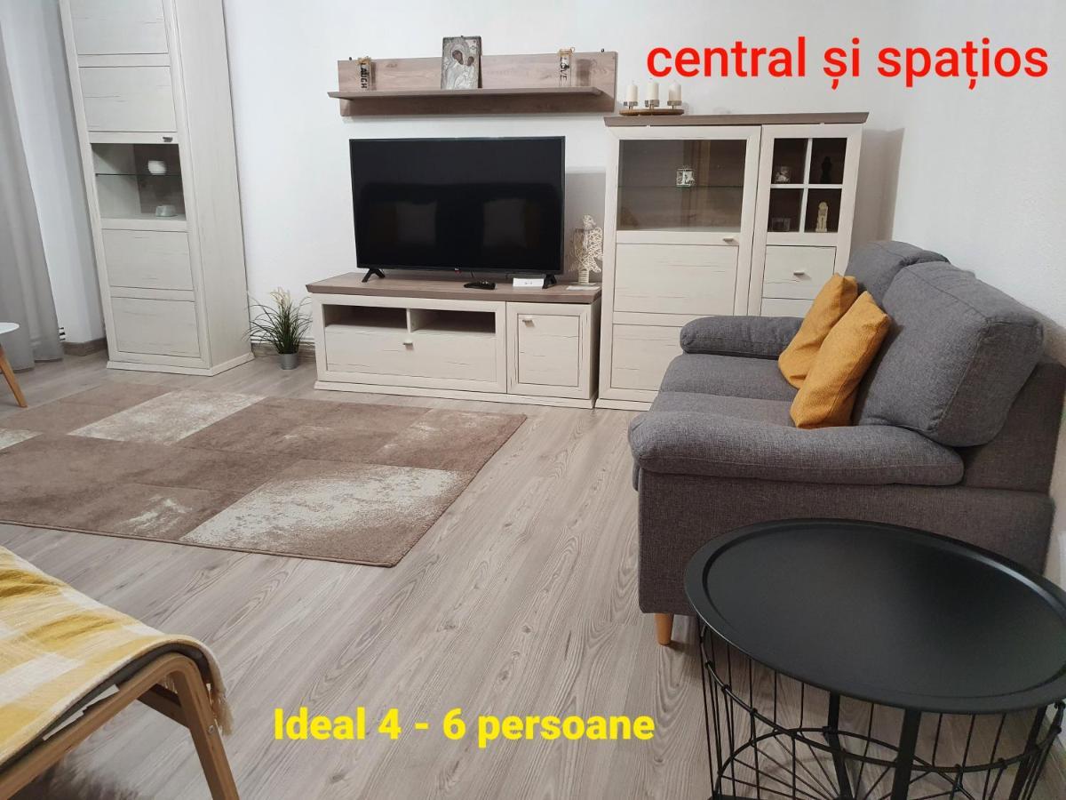 Mia Central Apart, 3 Rooms, 2 Baths, Afi Mall บราชอฟ ภายนอก รูปภาพ